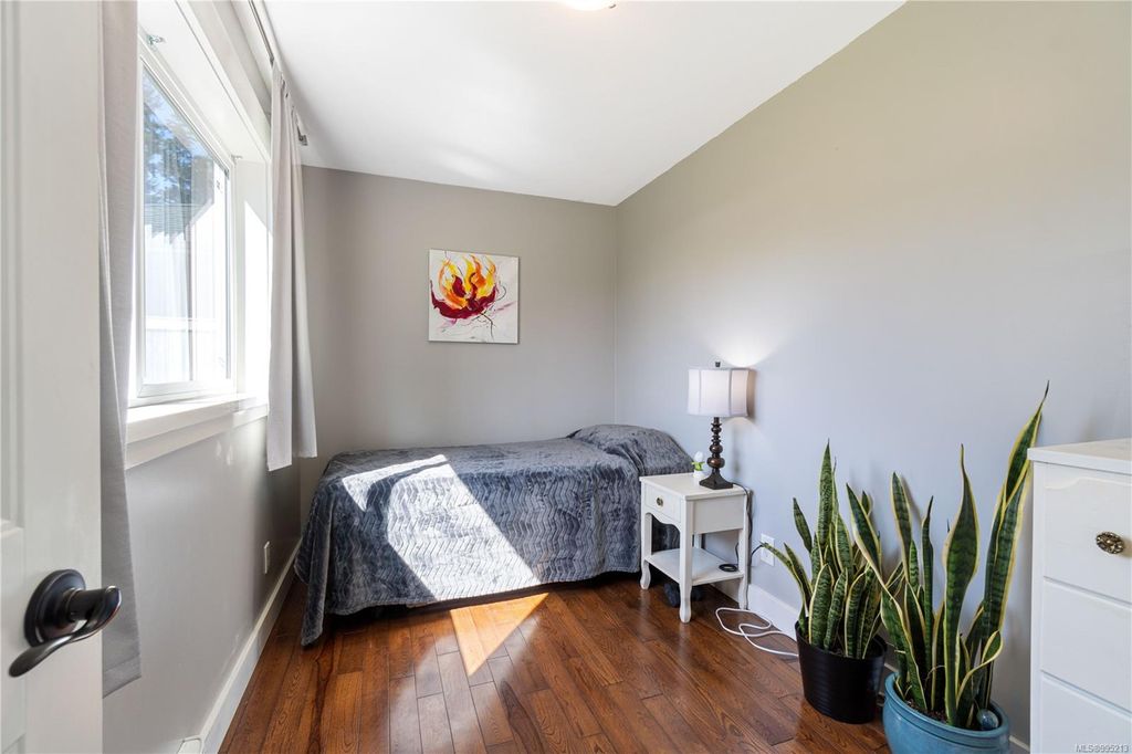 listing image 16042711819770949907