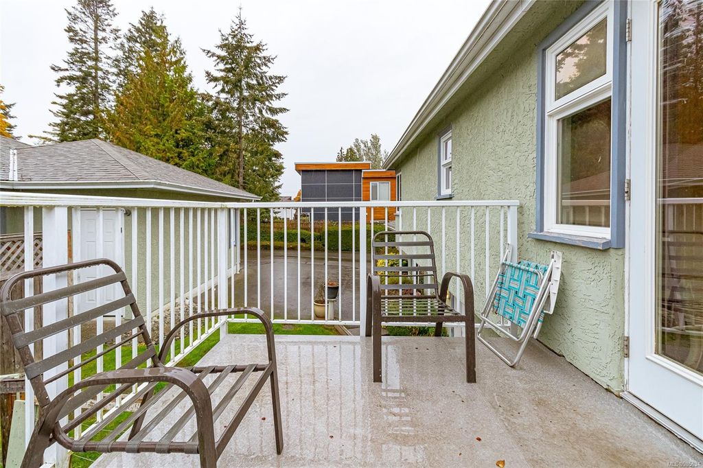 listing image 16044531022397700963