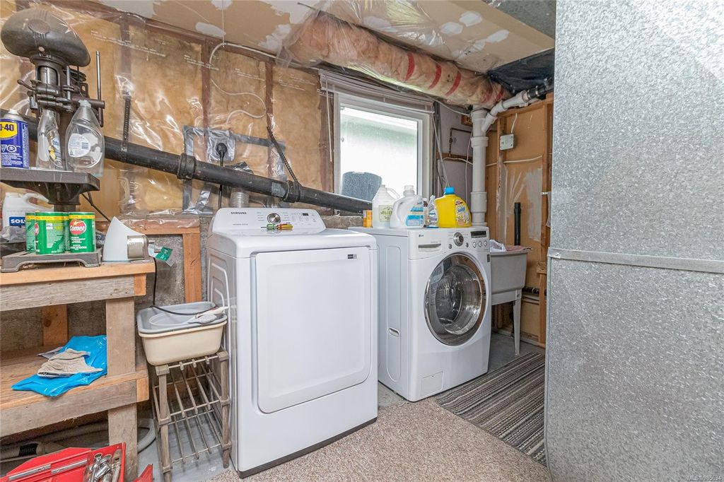 listing image 16045349086943190127