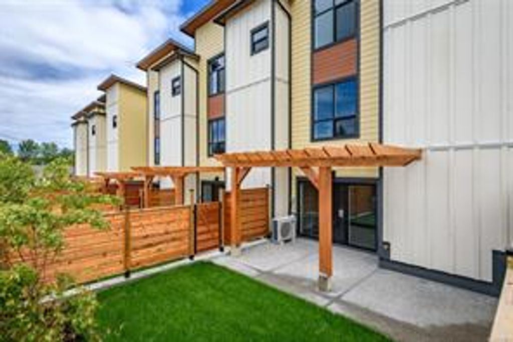 listing image 16049448137239292559