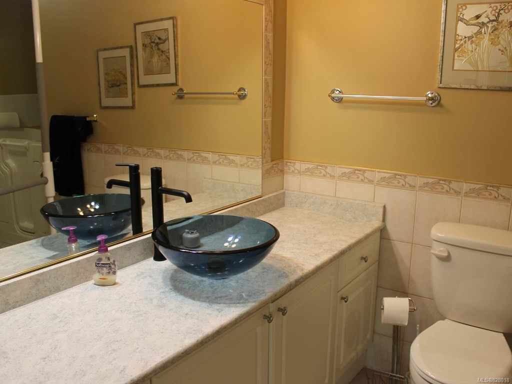 listing image 16044007031092