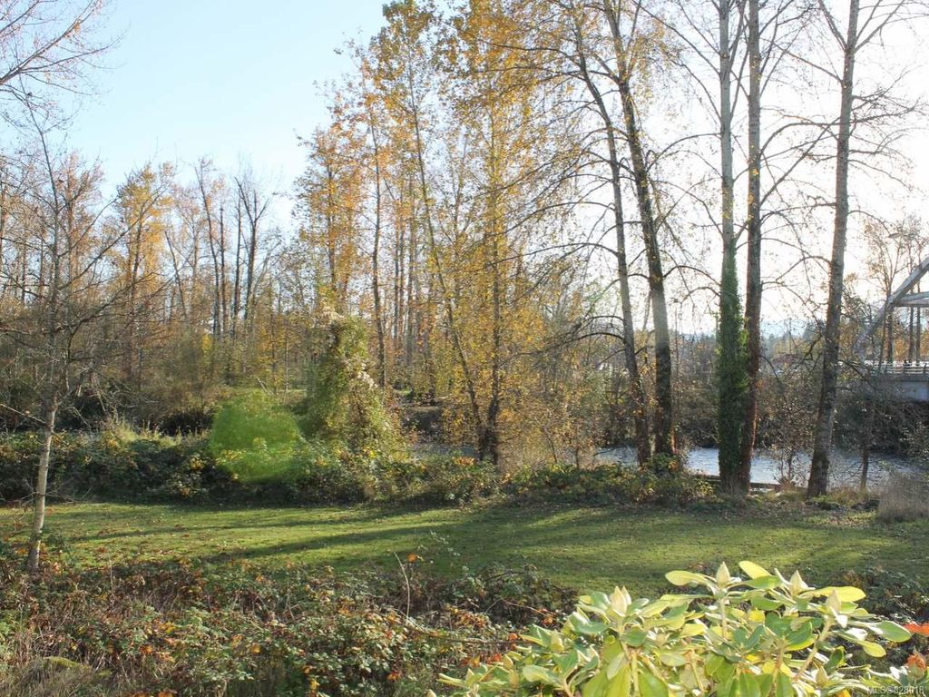 listing image 16042757689524