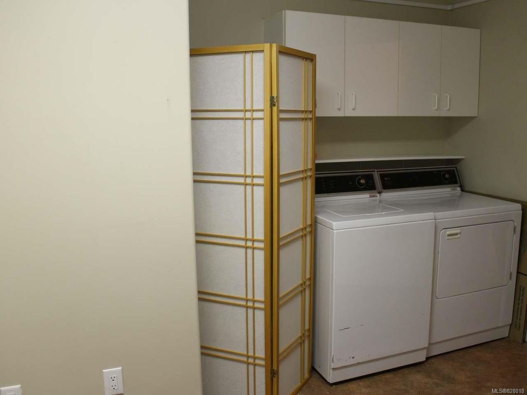 listing image 16041077384216