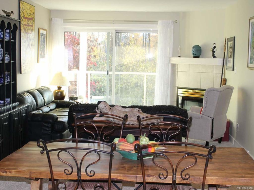 listing image 16042544584823