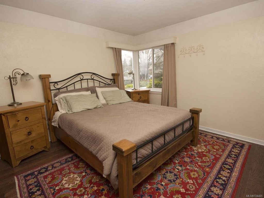 listing image 16044512077625538362