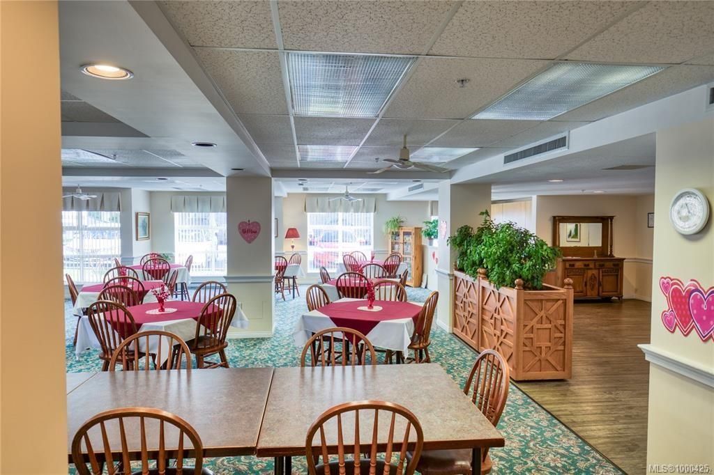 listing image 16044859180666658115