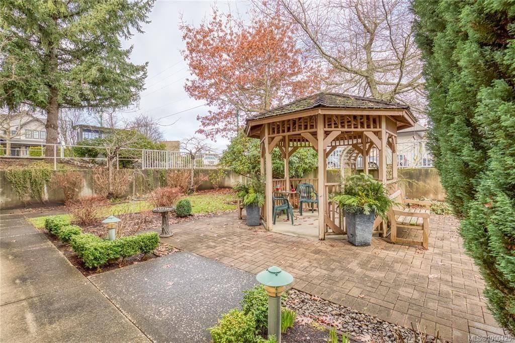 listing image 16049599412504268676