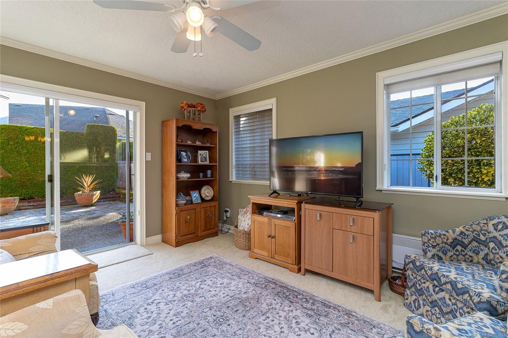 listing image 16047074173383187159