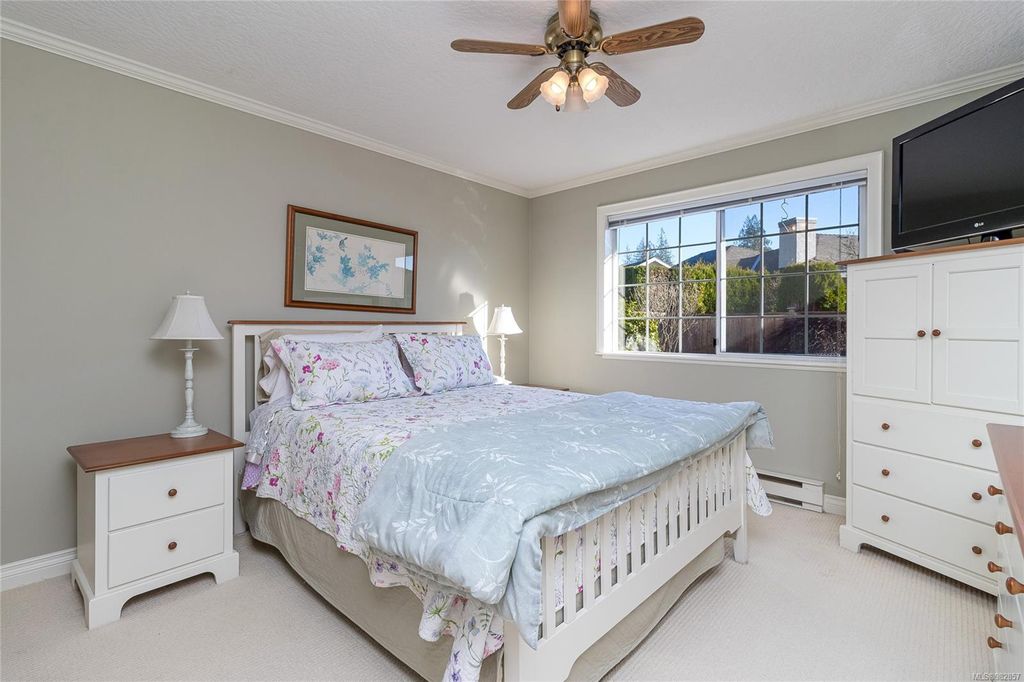 listing image 16040640951347082829