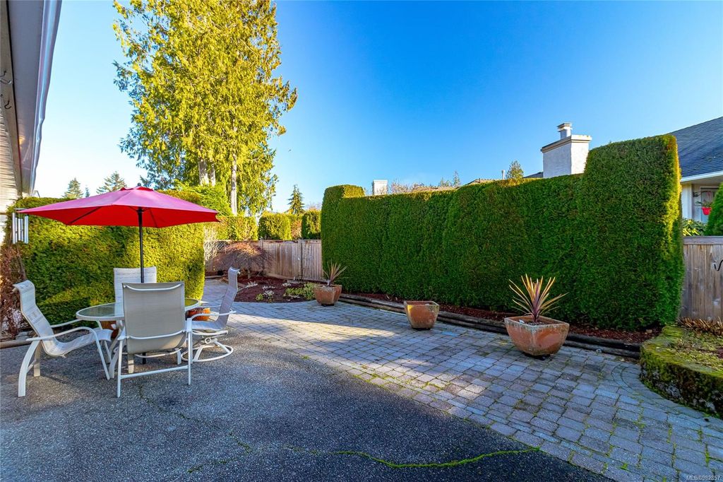 listing image 16043100487125521003