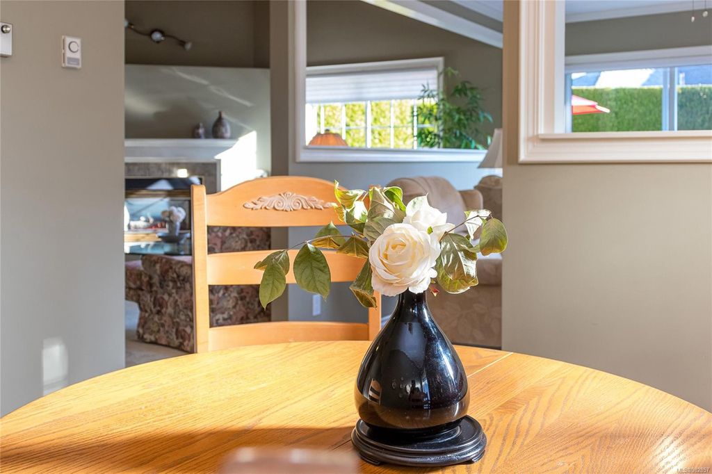 listing image 16045450491484585142