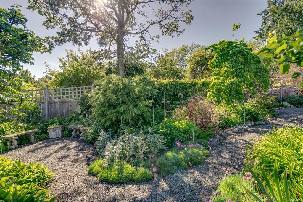 listing image 16047956562169279880