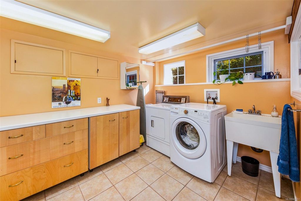 listing image 16041842444263694317
