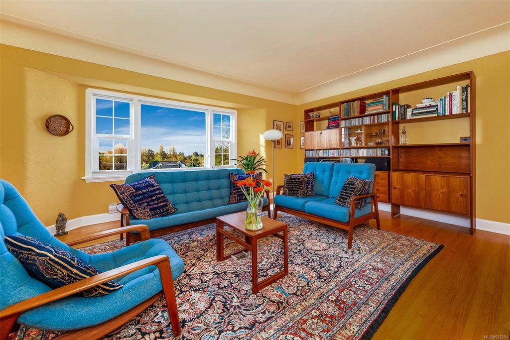 listing image 16047103386556418497