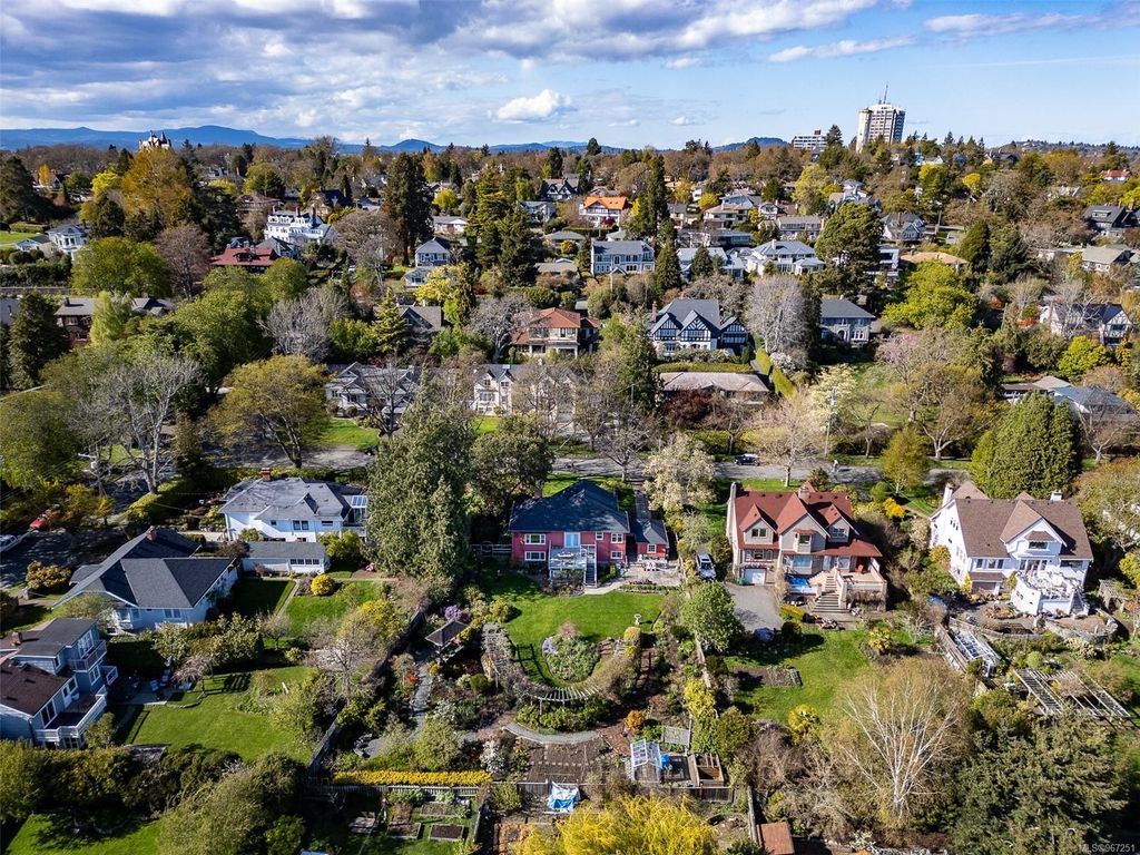 listing image 16042692099264290726