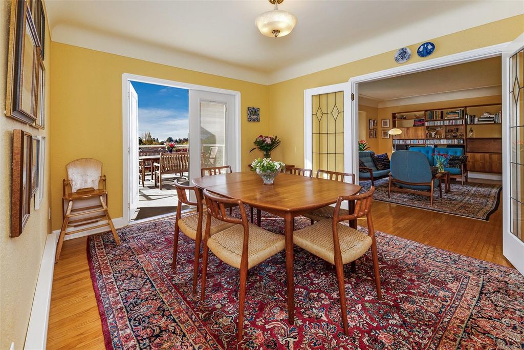 listing image 16043851670383939813