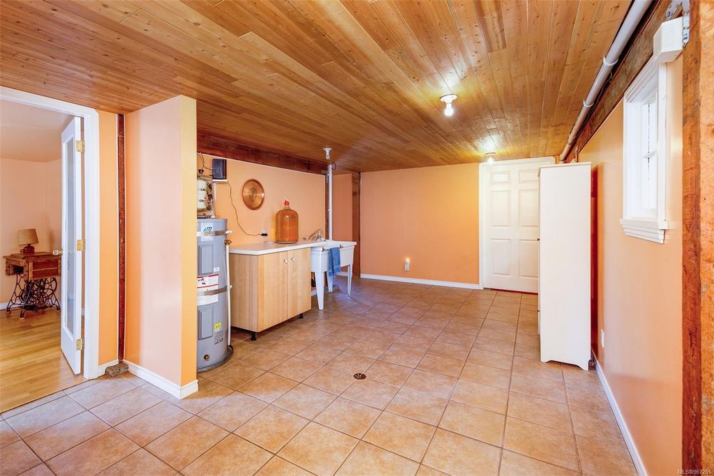 listing image 16041012260153952101