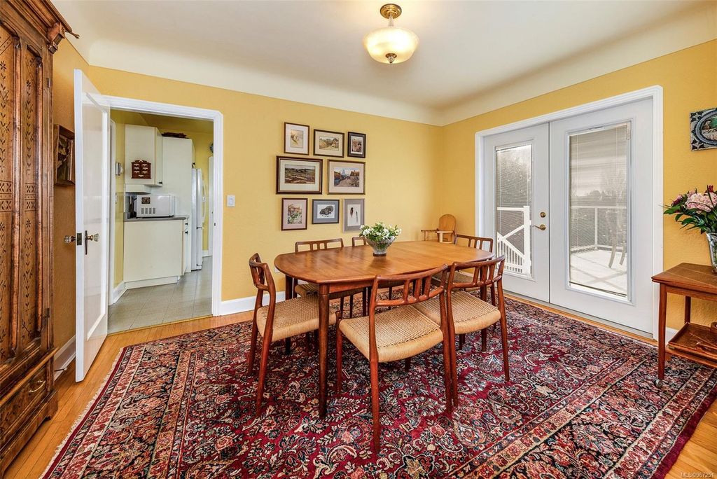 listing image 16048051809659733232