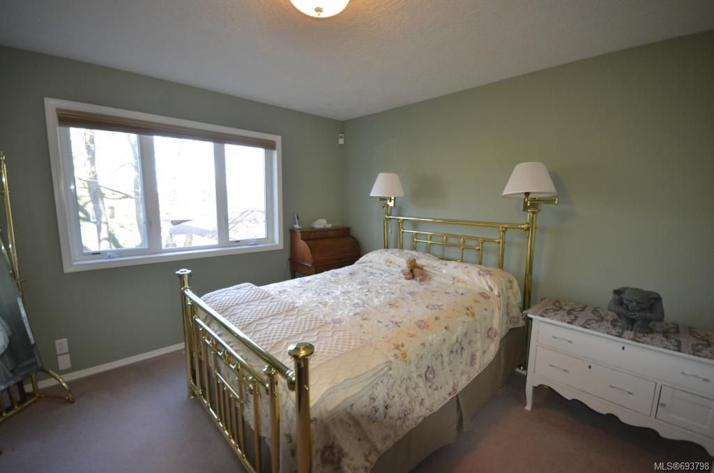 listing image 16044005832243246075