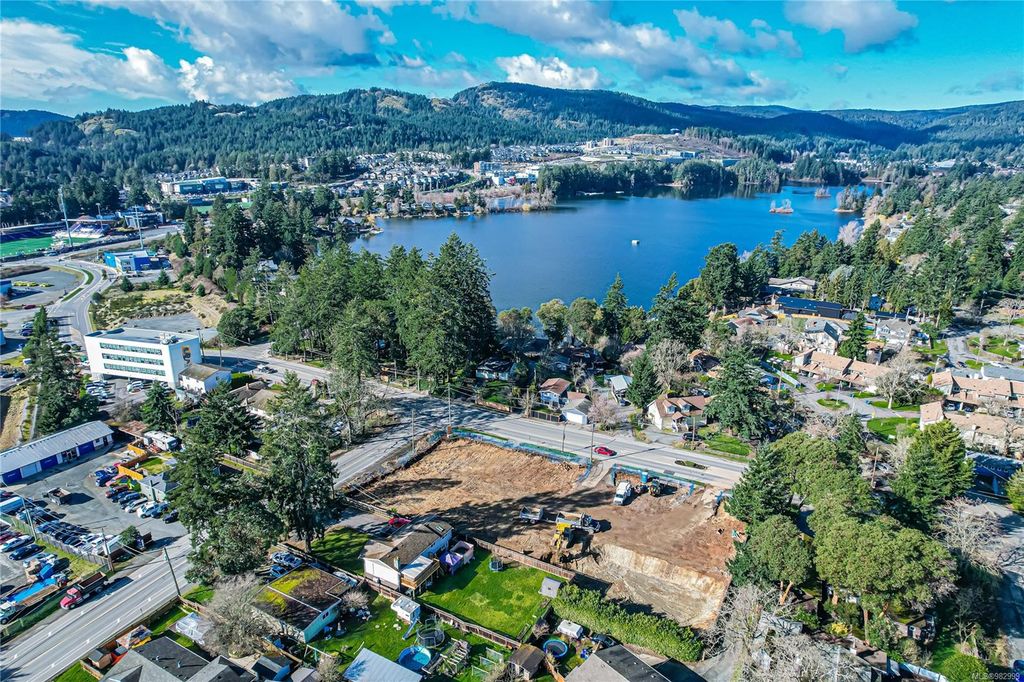 listing image 16049464193842840631