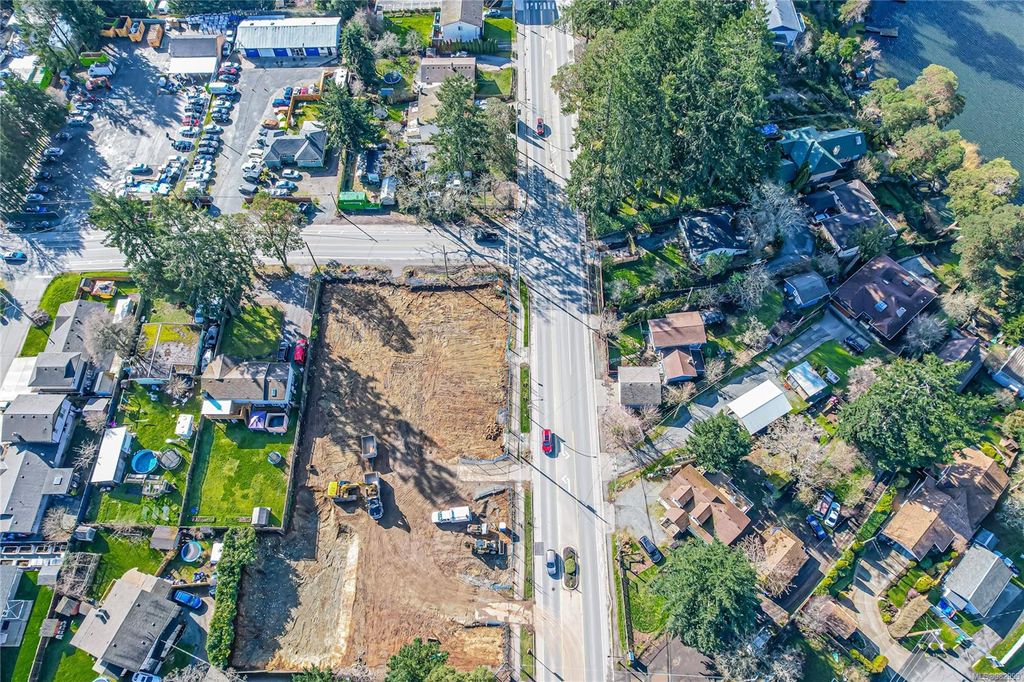 listing image 16041444144315176376