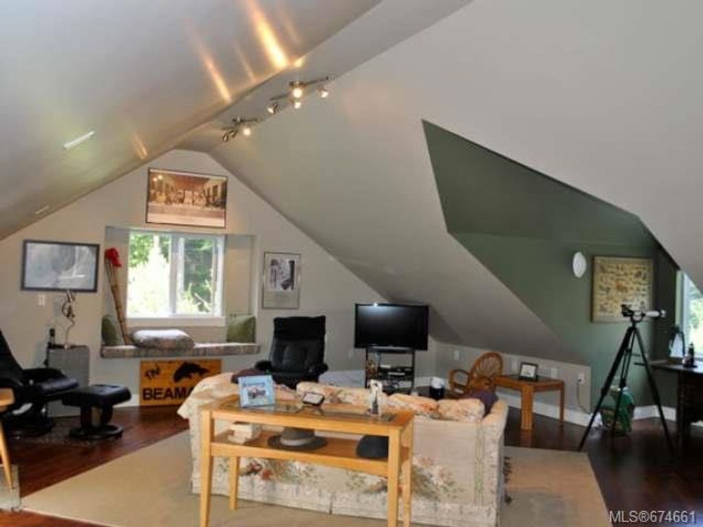 listing image 16042192842599738052