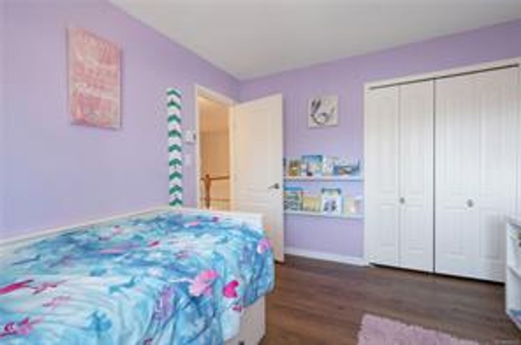 listing image 16044650177303688743