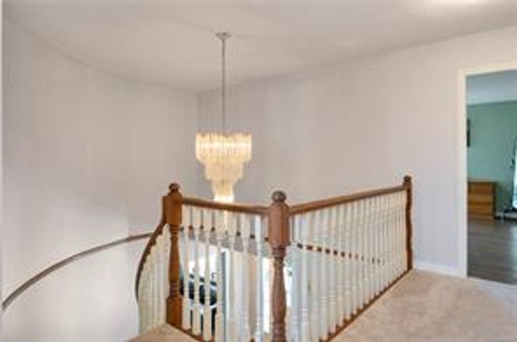 listing image 16045495452960549651