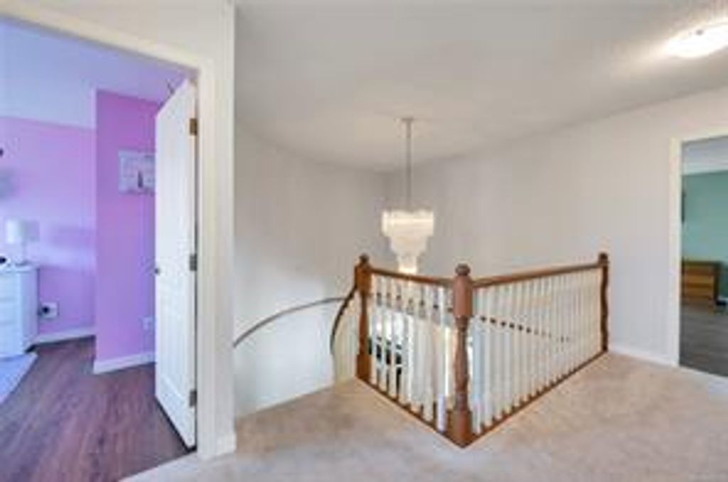 listing image 16047504243833952368
