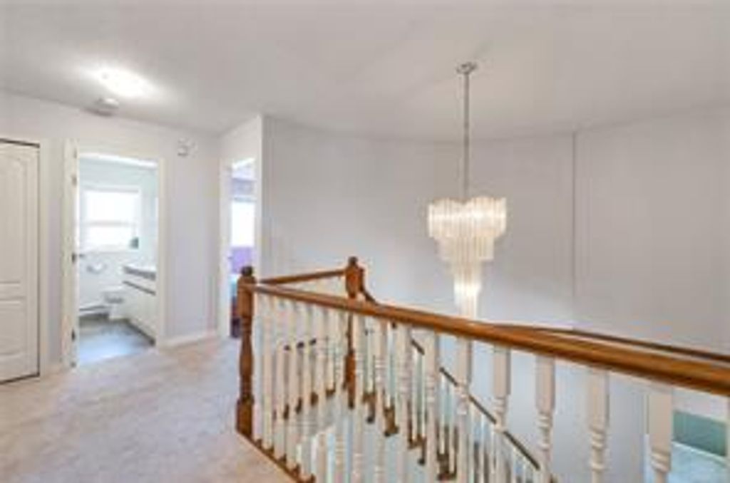 listing image 16045887606294077929