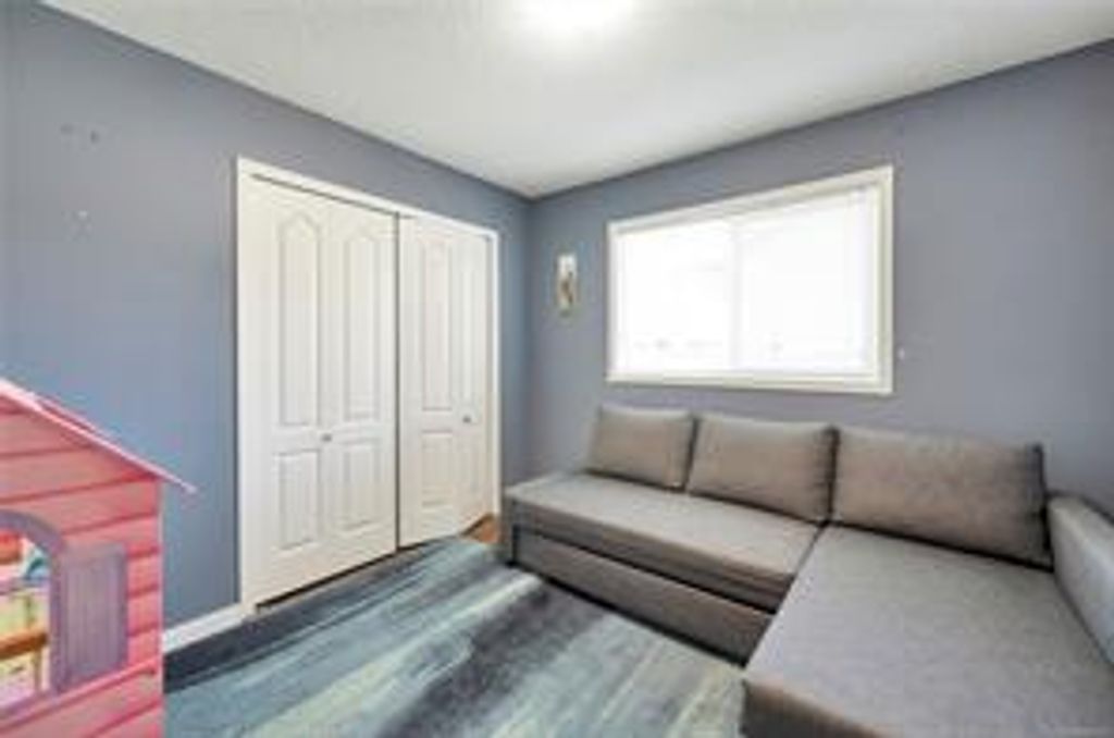 listing image 16045082122237819295