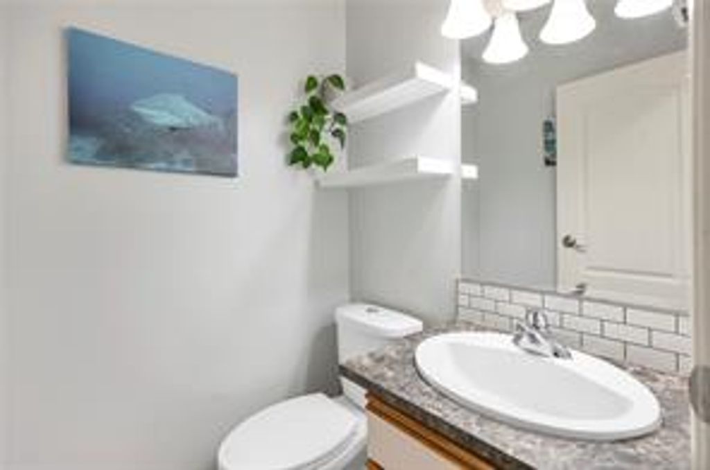 listing image 16049175101371592977