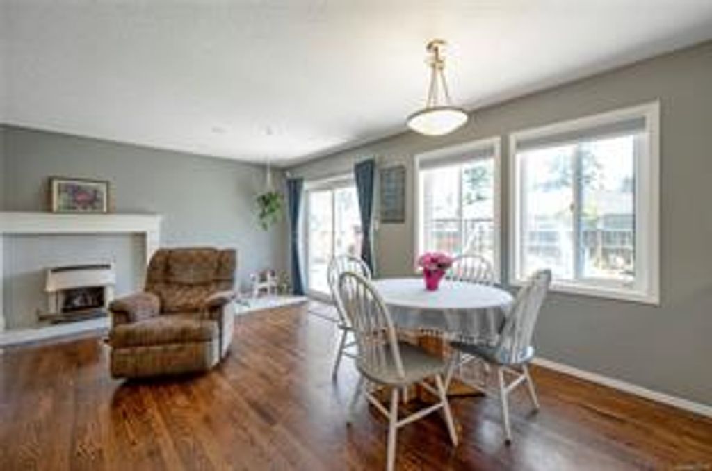 listing image 16043502284289243540
