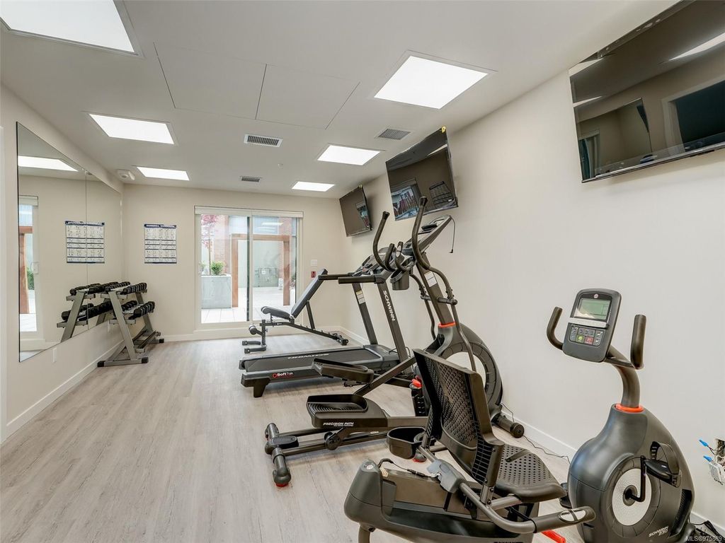 listing image 16049436033529558576