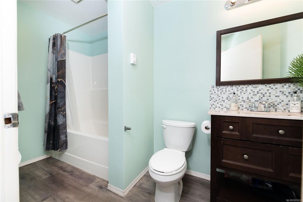 listing image 16042792926664679464