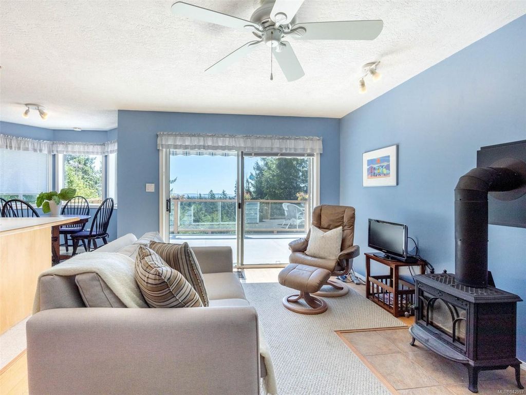 listing image 16045080339017516300