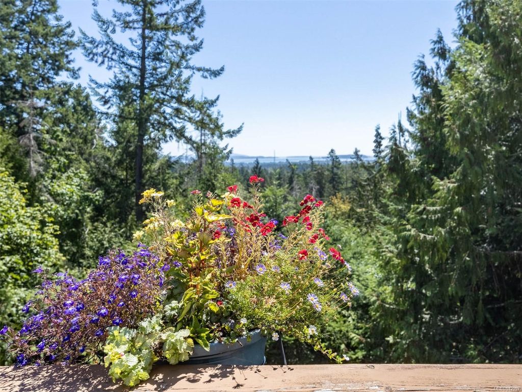 listing image 16044648124352940420