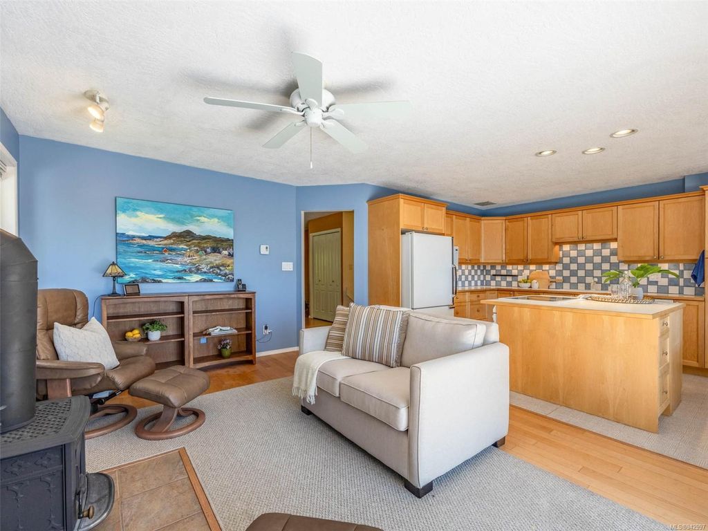 listing image 16045644067580653940