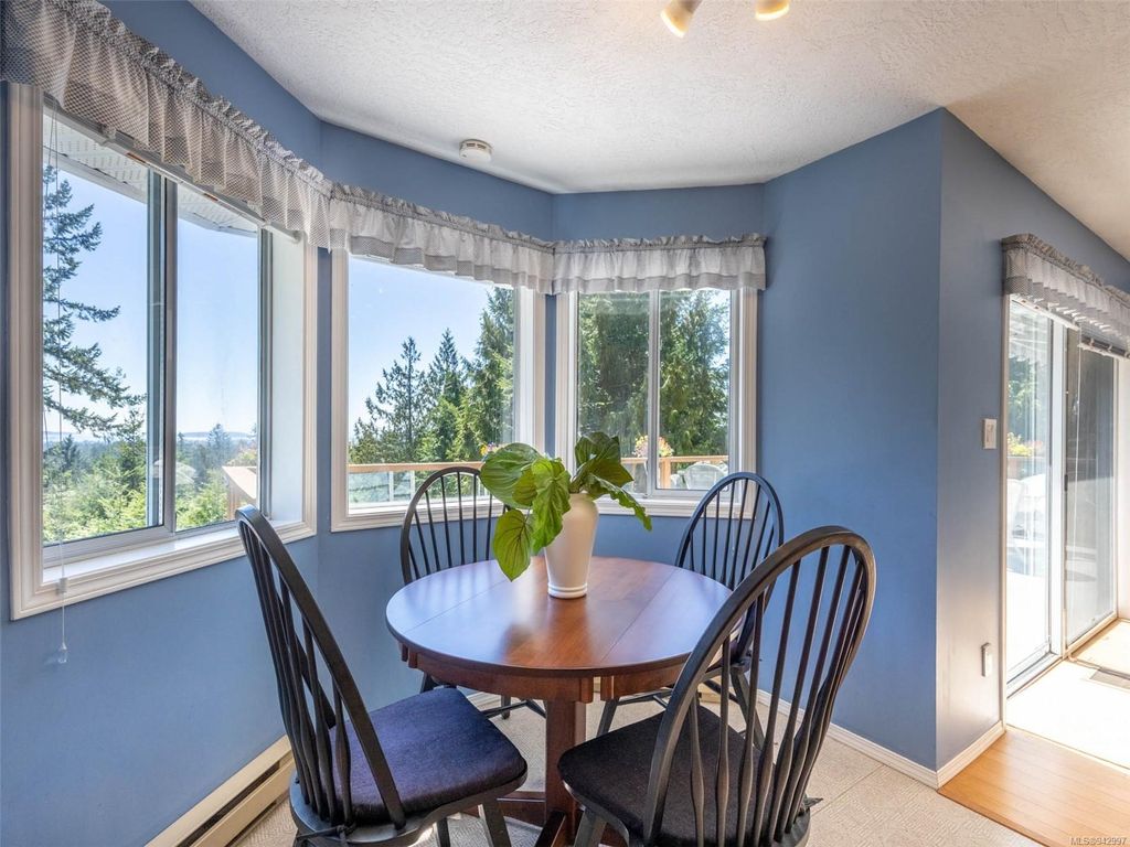 listing image 16045589142078187193