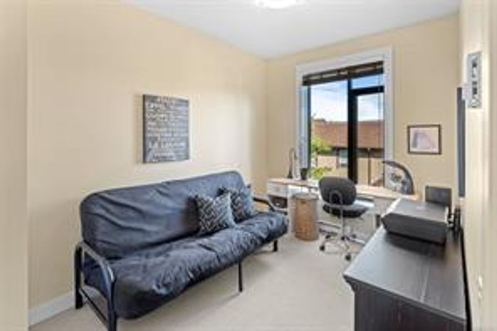 listing image 16042899171560