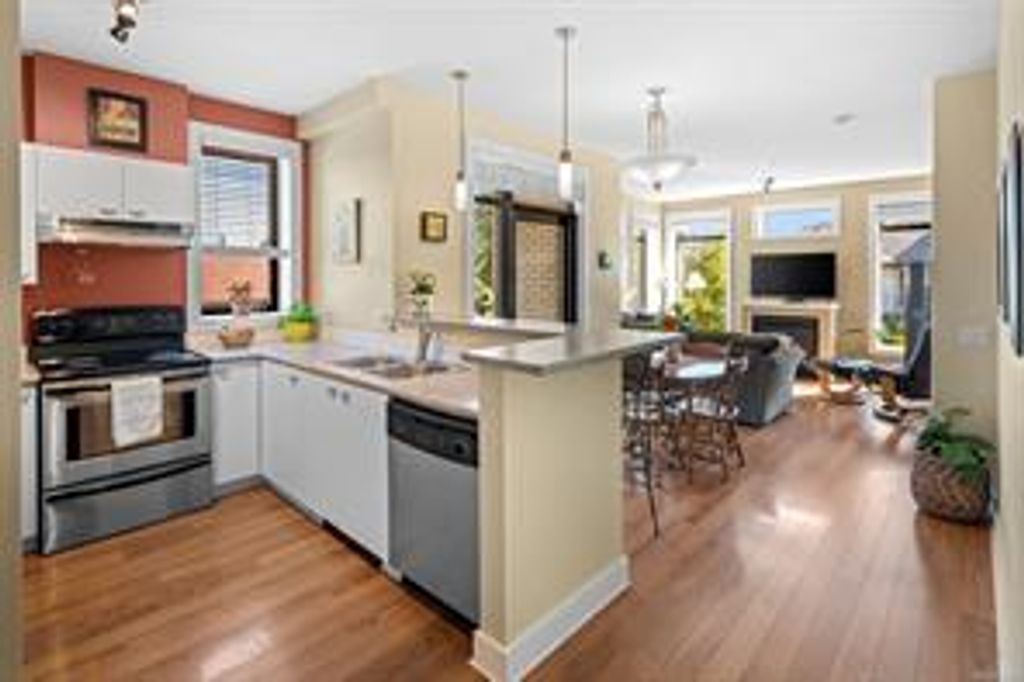 listing image 1604847104129