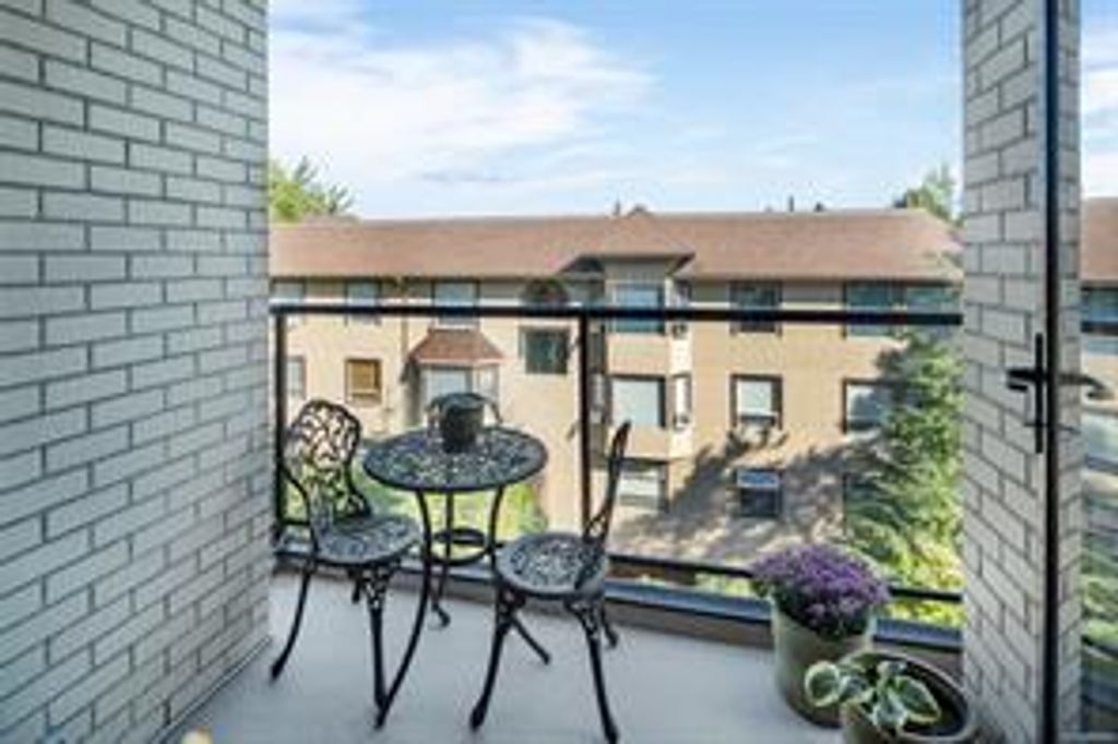 listing image 16042035790429
