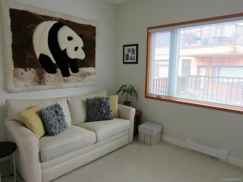 listing image 16045253706424565746
