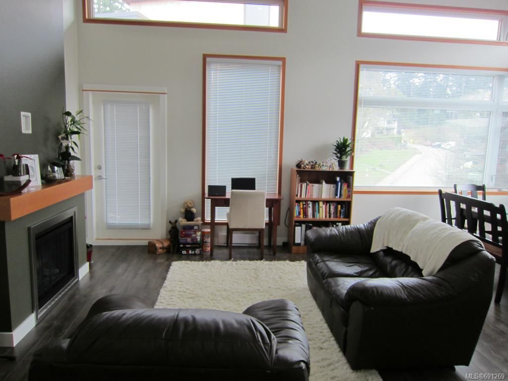 listing image 16040634570657778903