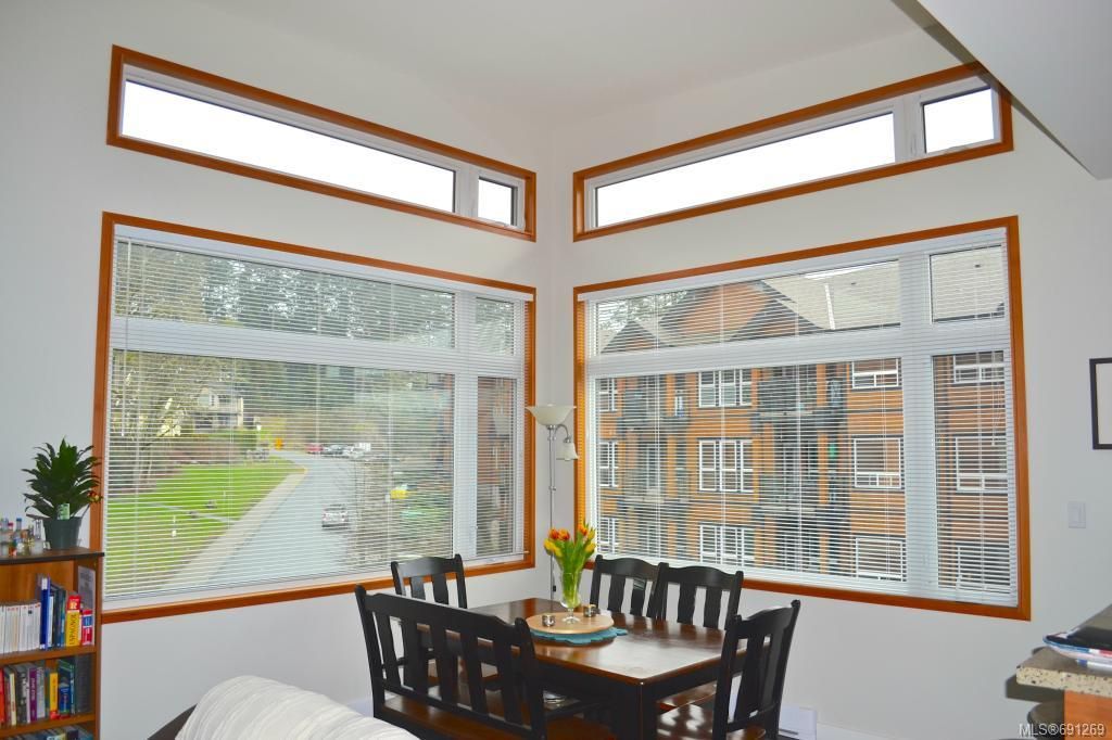 listing image 16043878407798881244