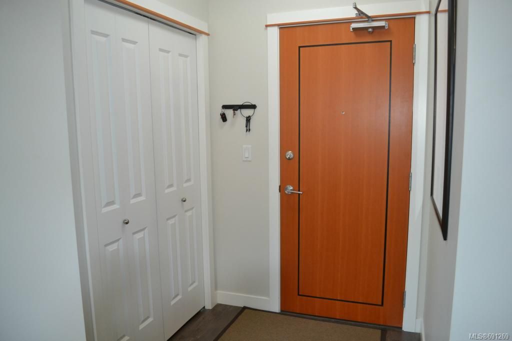 listing image 16047725054696957545