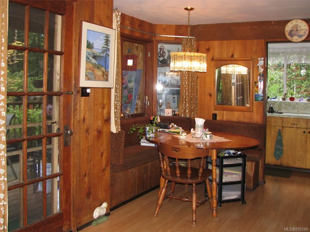 listing image 16041829311585638237