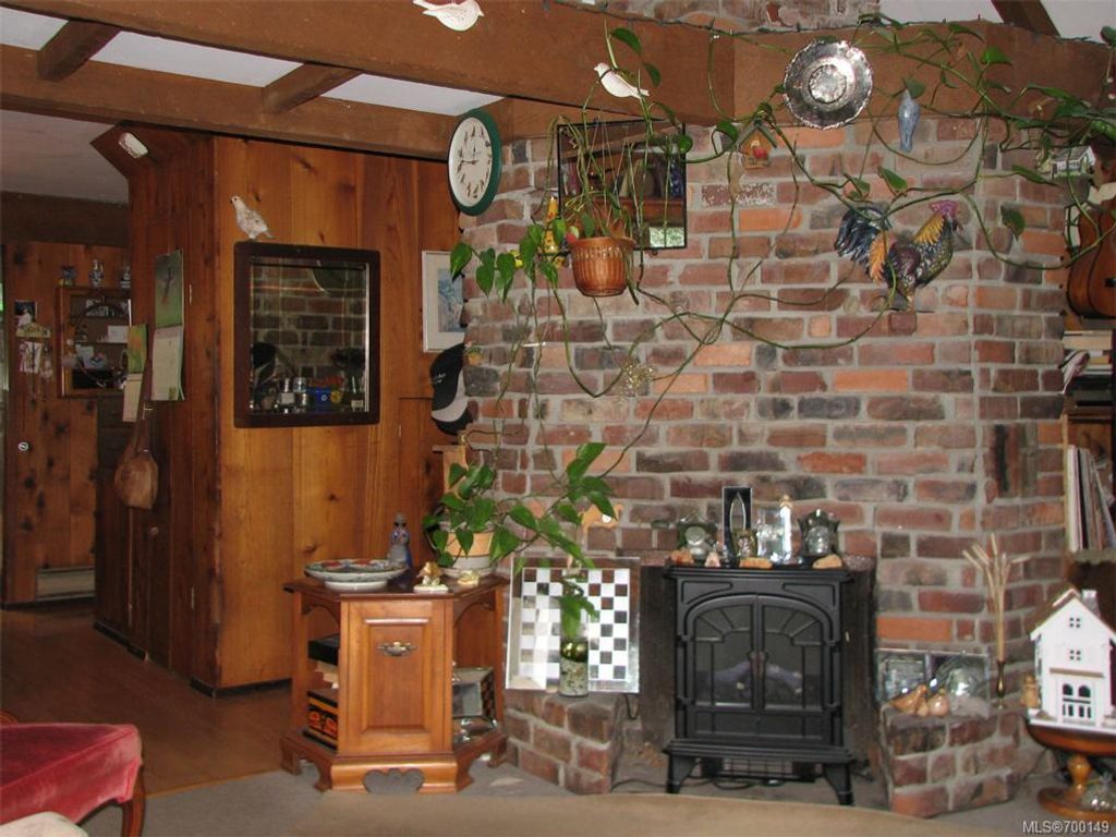 listing image 16047352363263844068