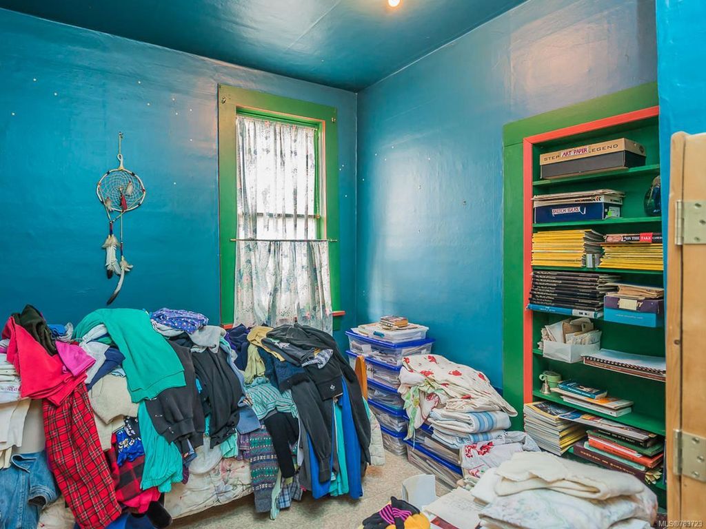 listing image 16046425180937377422