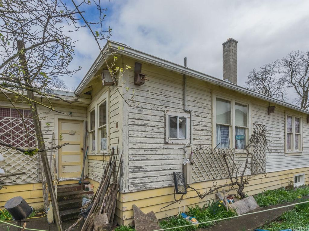 listing image 16041885821042619527